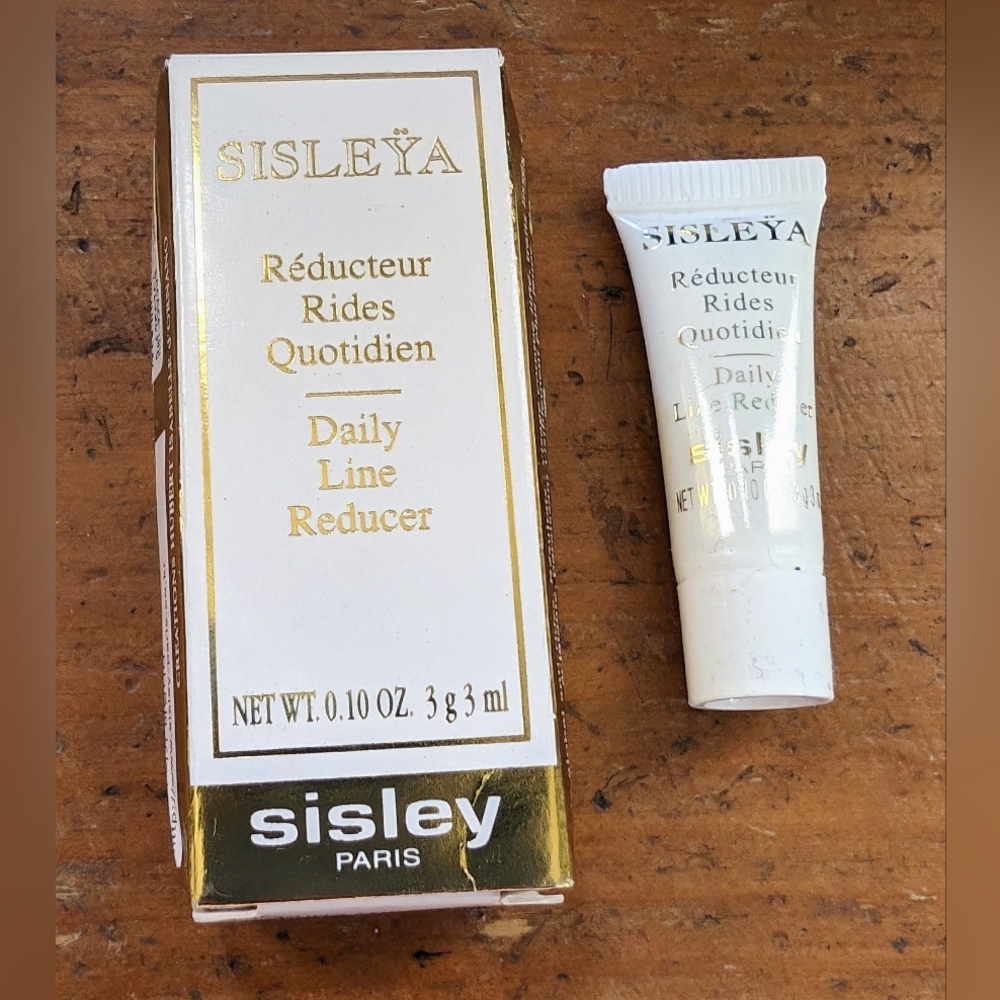 Sisley Paris Sisleya Daily Line Reducer .10 oz  NEW